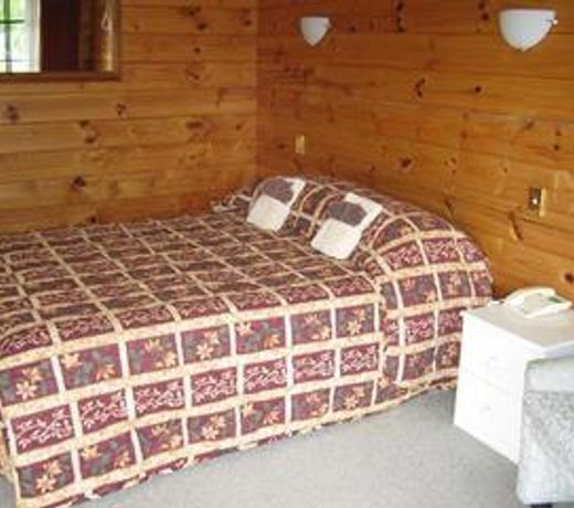 Cedarwood Lakeside Motel & Conference Venue