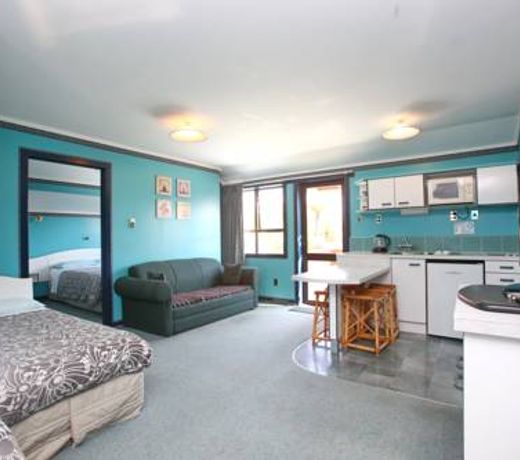 PURE Motel & Pure Guest House
