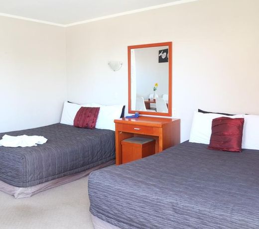 Gateway International Motel