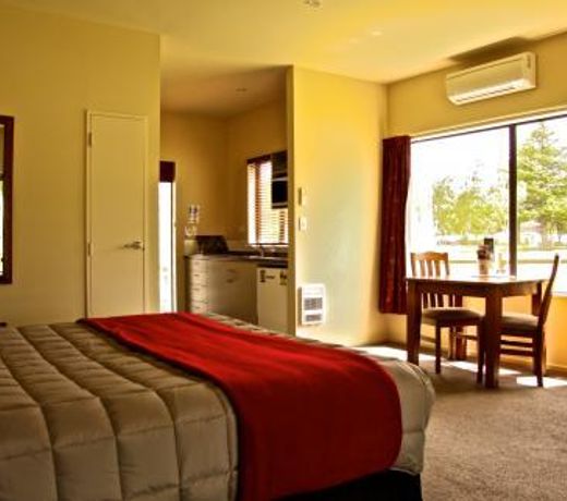 Carrick Lodge Motel