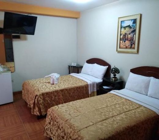 Suite Plaza Hotel Residencial
