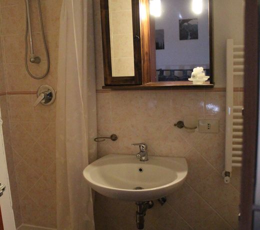 Vallelunga Guesthouse