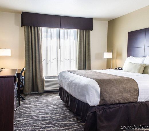 Cobblestone Hotel & Suites - Newton
