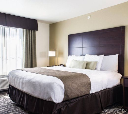 Cobblestone Hotel & Suites - Newton