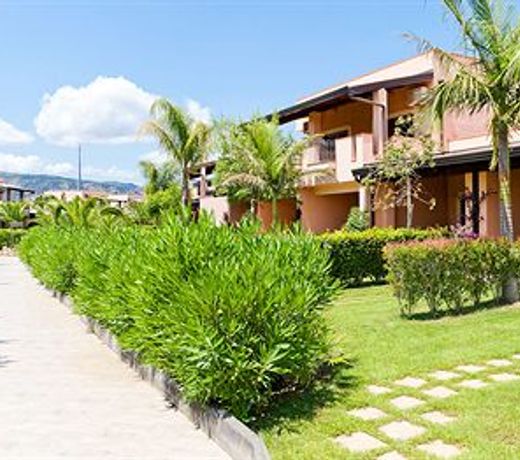 Tindari Resort & Marina Beach