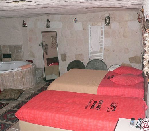Crazy Horse Pension