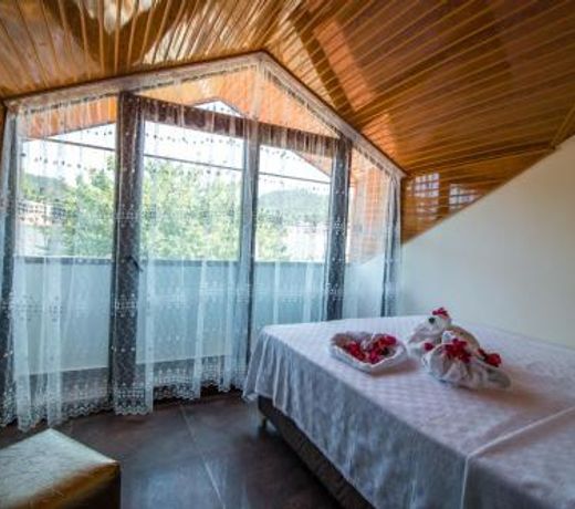 Parus Hotel