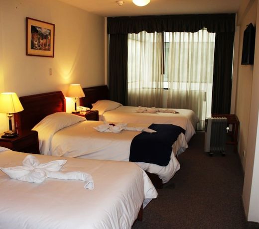 Qarmenqa Hotel