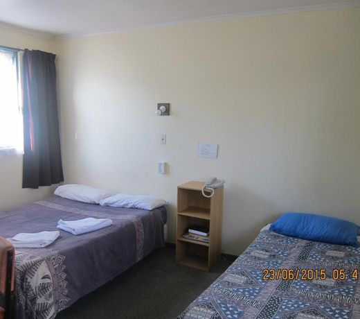 BJ's Budget Motor Inn Motel