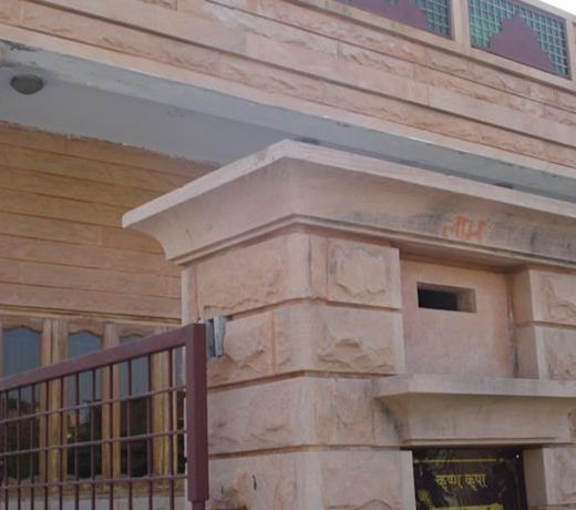 ROYAL RAIS GUEST HOUSE