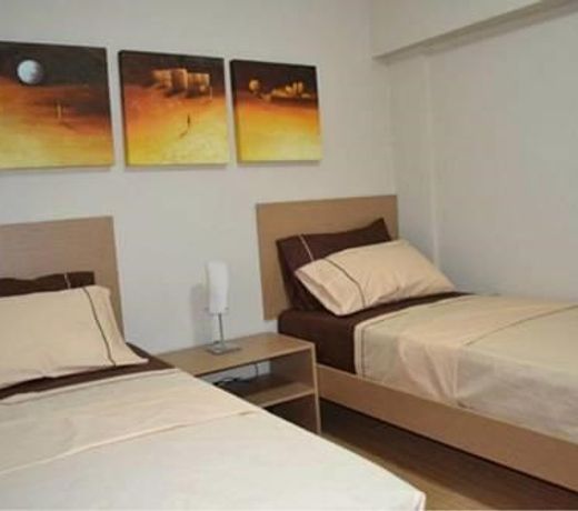 Shaw Residenza Suites