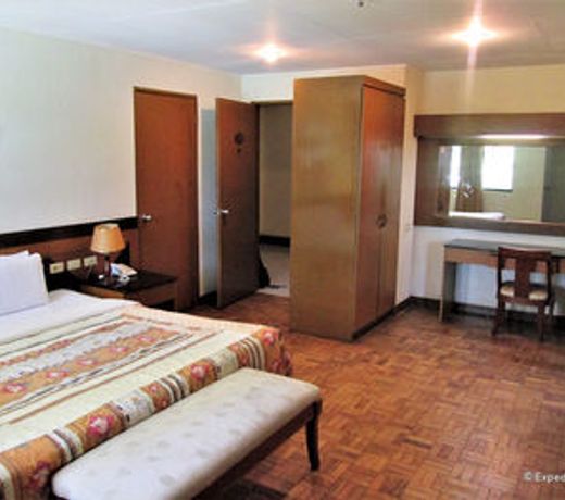 Country Village Hotel