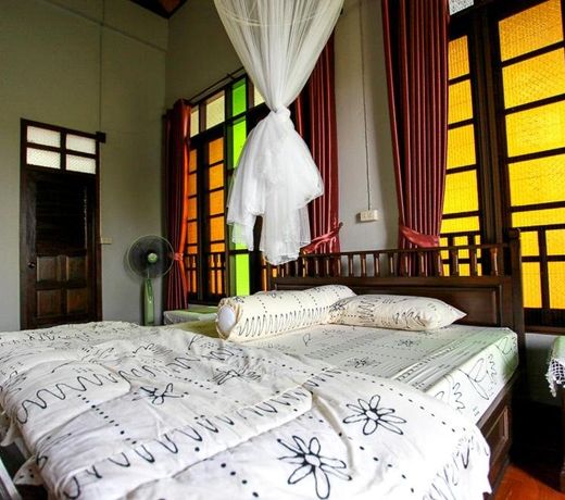 Baan Mee Oon Studio
