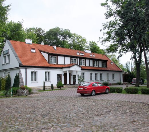 Dedek Park - dworek w pięknym Parku Skaryszewskim obok Stadionu Narodowego