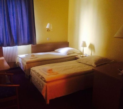 Lezzet Hotel & Turkish Restaurant