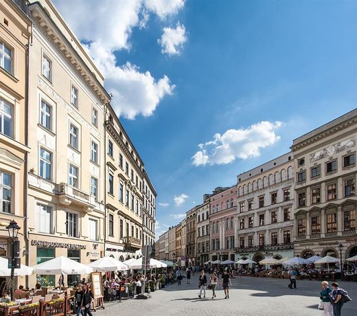 Venetian House Market Square Aparthotel