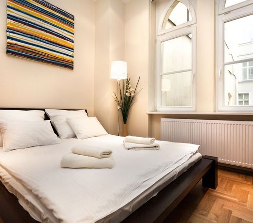 Venetian House Market Square Aparthotel