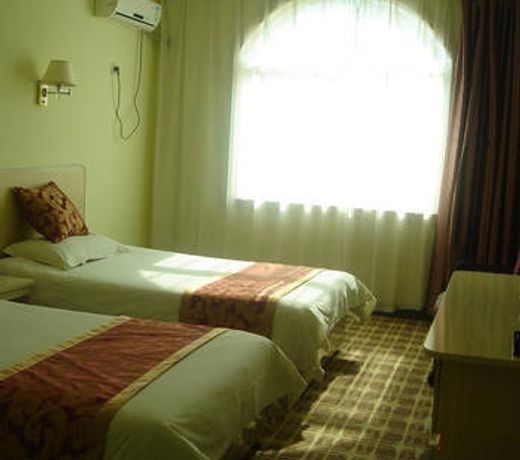 Yijia Express Hotel