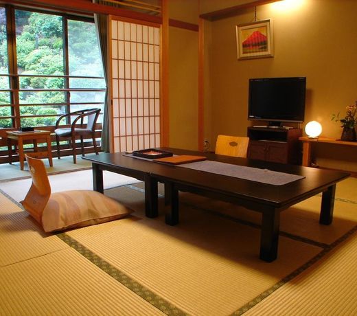 Yuraku Kinosaki Spa and Gardens Ryokan