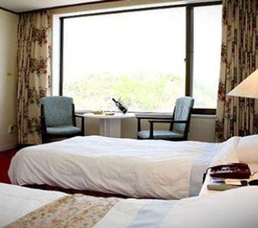Chuncheon Bears Hotel