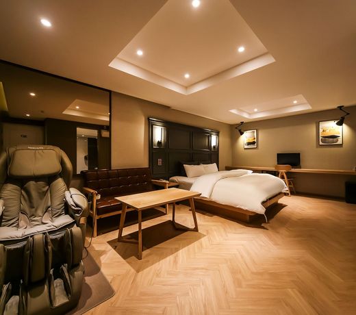 Cherish Hotel