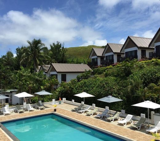 Crows Nest Resort