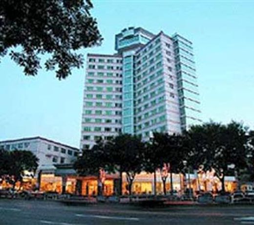 The Center Hotel Yantai
