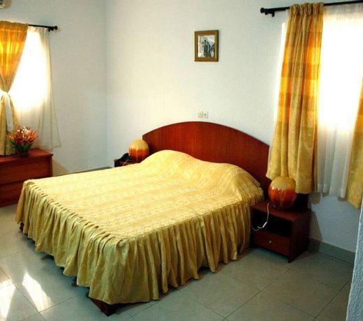 Paradise Hotel