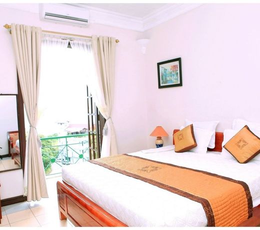 Cay Thong Hotel