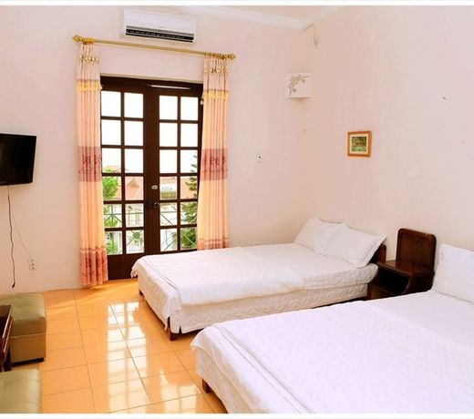 Cay Thong Hotel