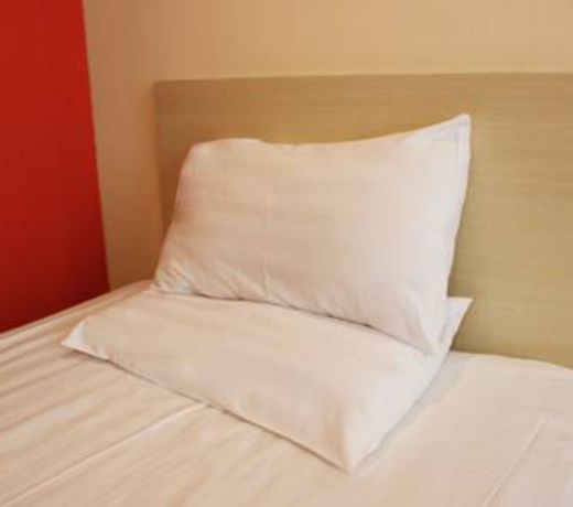 Hanting Express Handan Railway Station