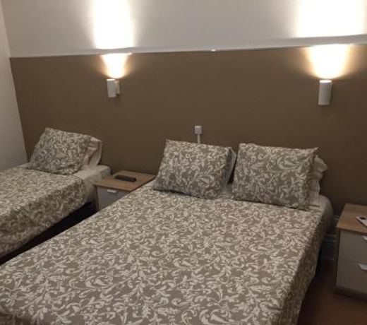 Lira Guest House B&B
