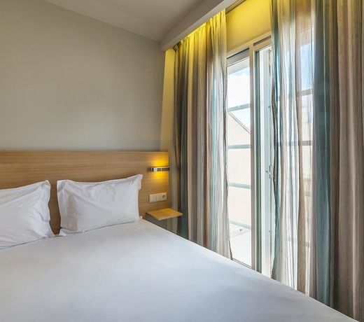 Moov Hotel Porto Centro