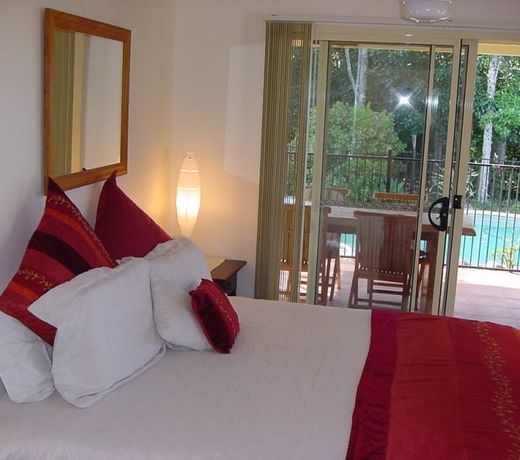 Tropical Coast Retreat - Pet Friendly - Adult only