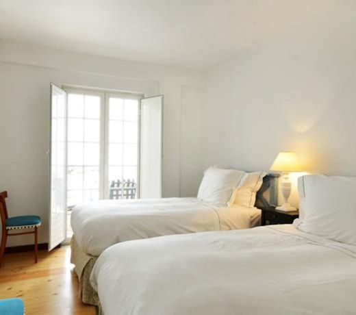 Alfama Modern Two-Bedroom Apartment w/ River View and Parking - by LU Holidays