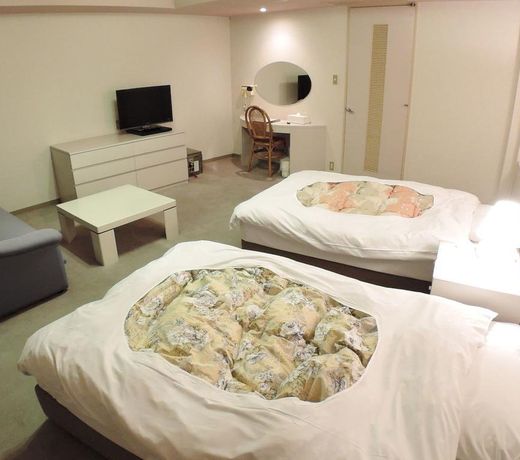 Hotel Second Stage