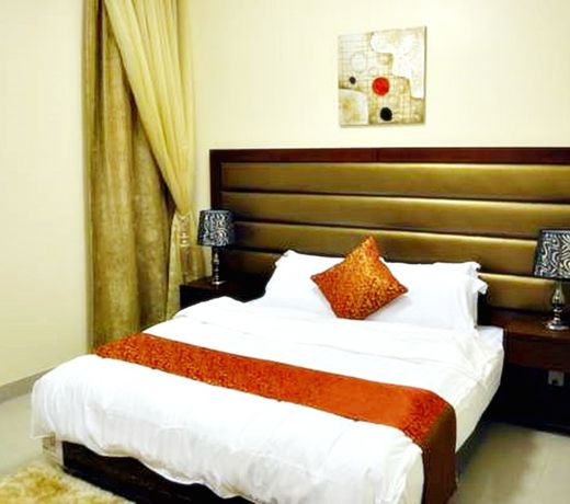 DIAMOND SUITES