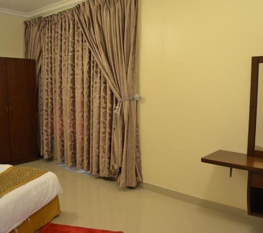 DIAMOND SUITES