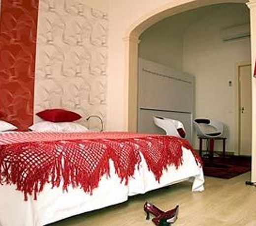 Evora Inn