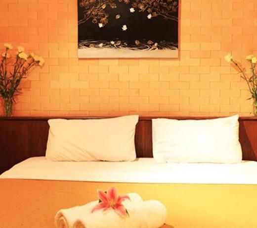CheQinn Bed Sukhumvit 4 Nana Plaza