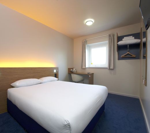 TRAVELODGE NEWCASTLE GOSFORTH