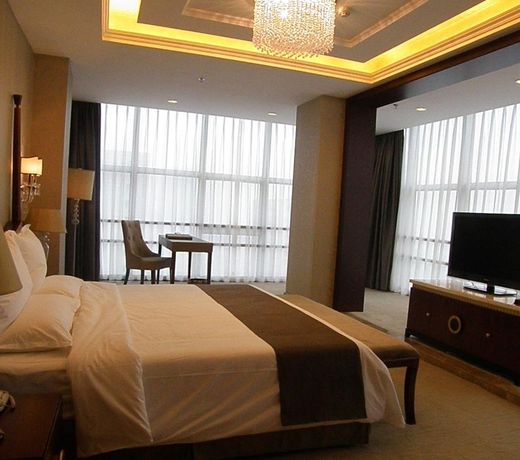 Huaren International Hotel