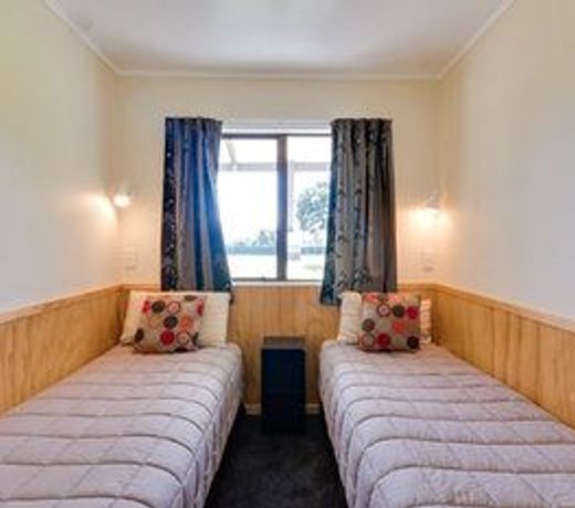 Wellington TOP 10 Holiday Park