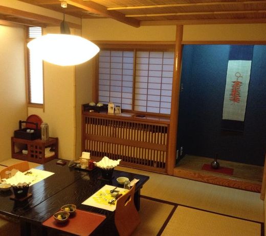 Tokiwaya