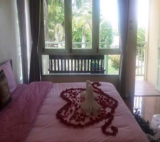 Bamboo House Resort