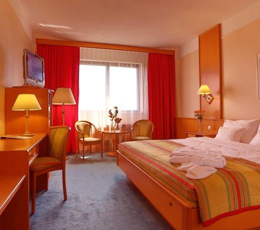 Atrium Palace Hotel
