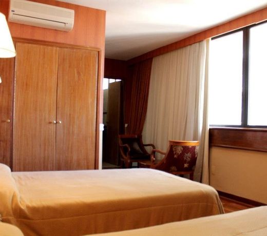 Premier Hill Suites Hotel