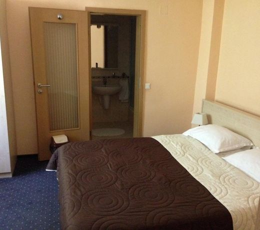 Hotel Pacific