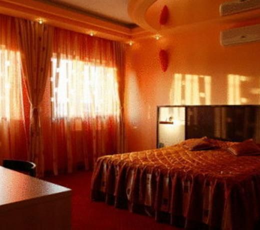 PENSION TROPICANA