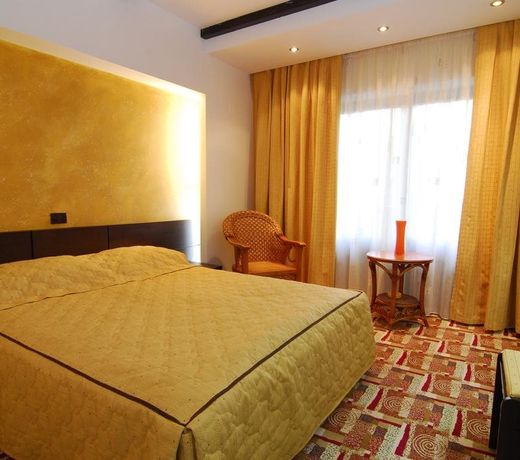 Casa Iris-Hotel & Restaurant